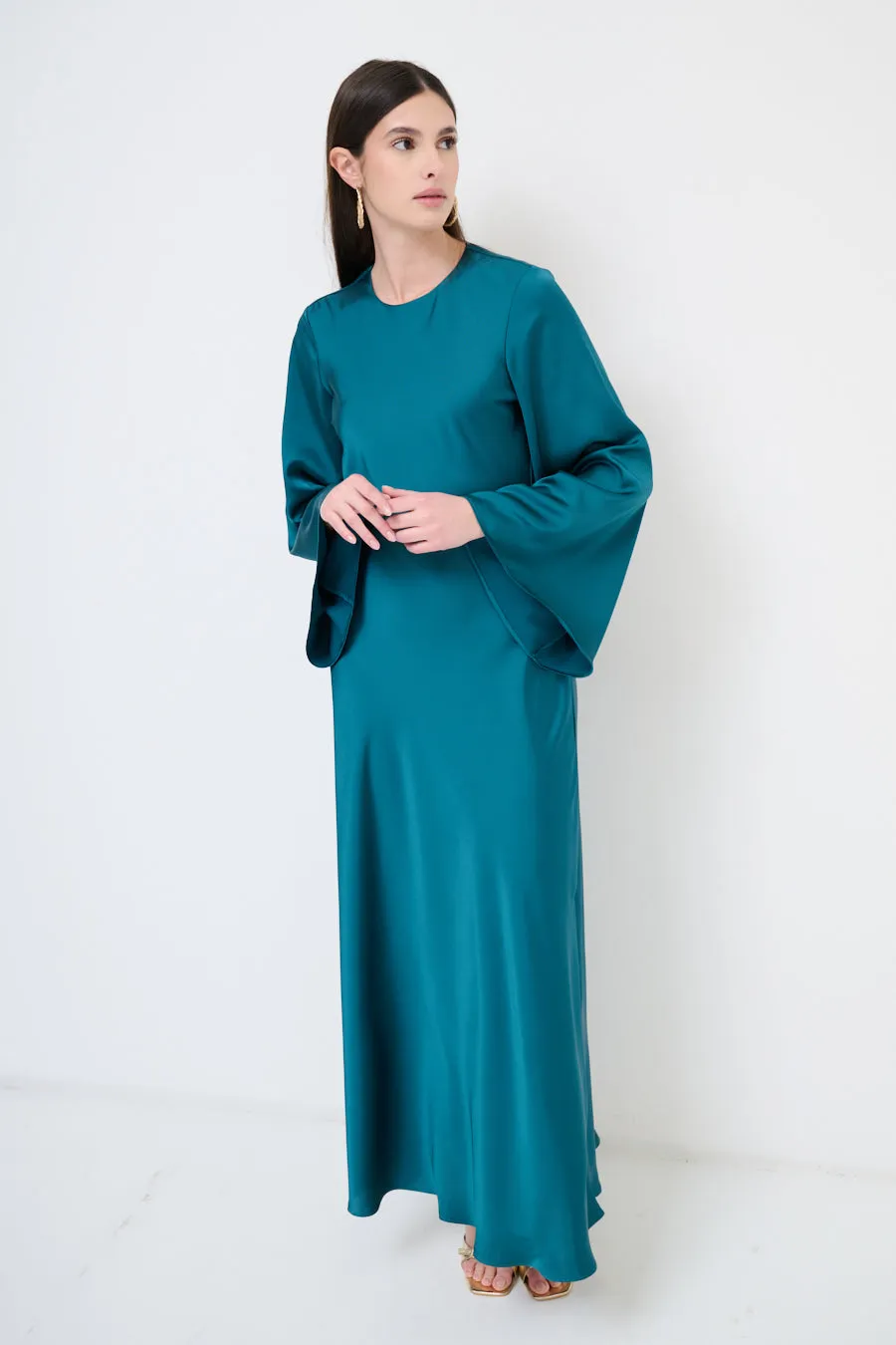 Long-sleeve flowy maxi dress wholesale