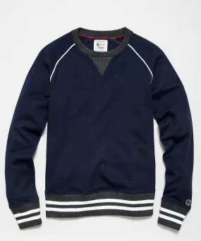 Wool Herringbone Raglan Crew Sweatshirt in Navy